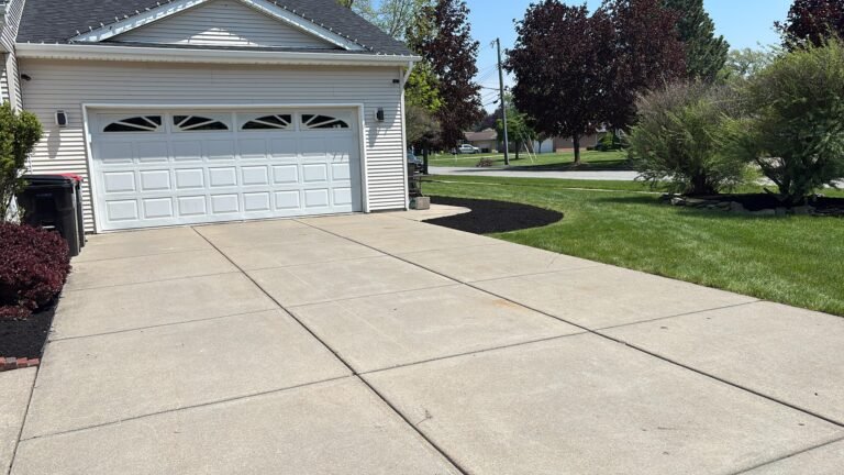 Yard cleanup by 716 Lawn Care in Buffalo, NY